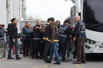 Olaylı Göztepe-Altay maçıyla ilgili yeni gelişme: 19 kişi tutuklandı
